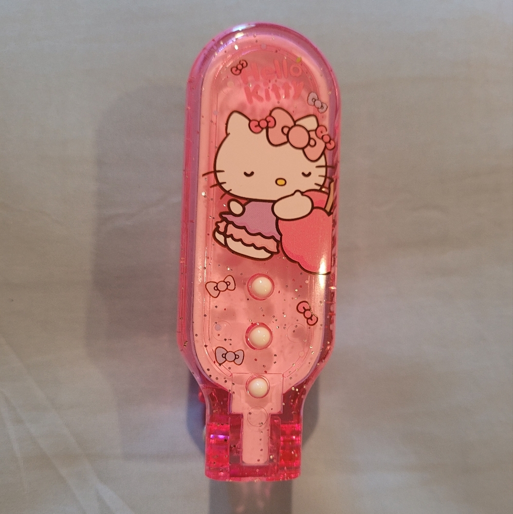 Hello Kitty Foldable Comb + Free Pouch - Picture 6 of 9